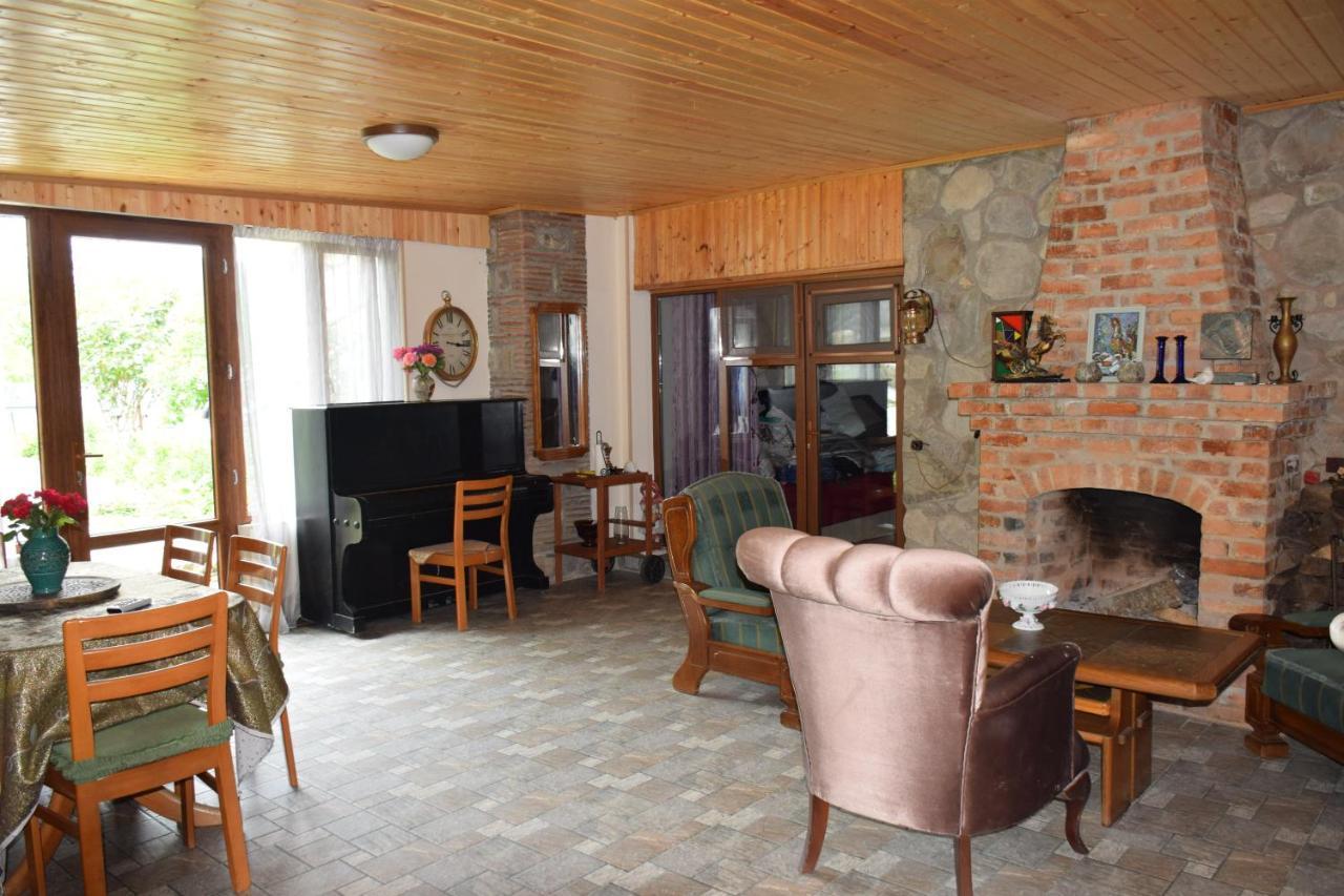 Guest House Ilto Akhmeta Esterno foto